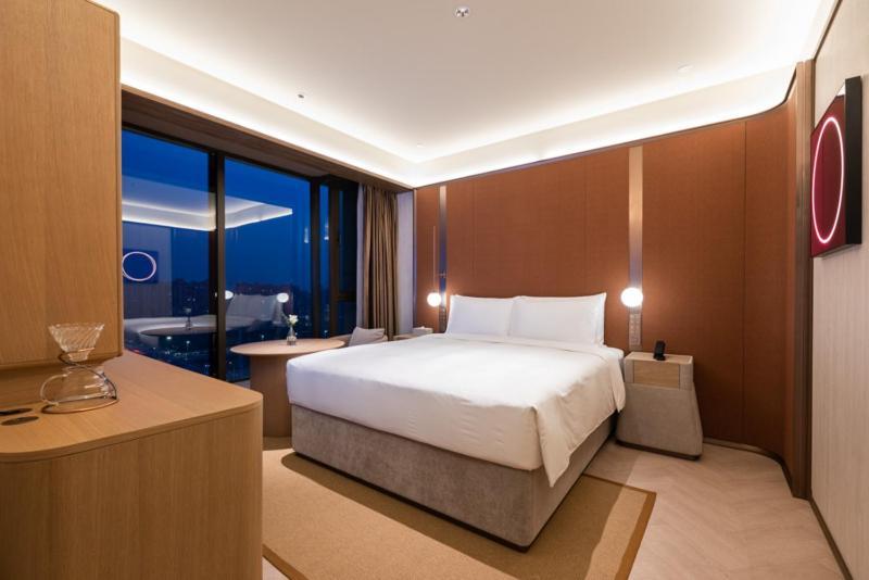 Changfeng Business District Orange Crystal Hotel 4*